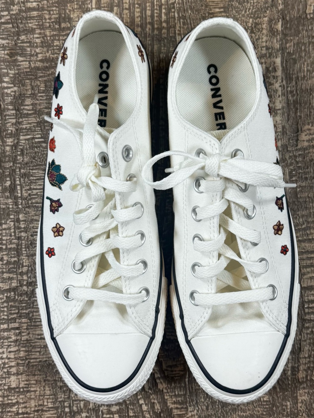 Converse ALL STAR CHUCK TAYLOR Krem Floral Sneakers W9.5 NWOT - Picture 7 of 15